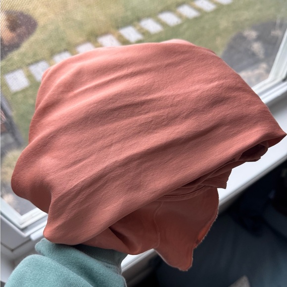 Lunya Peach Washable Silk Tulip Back Tank & Shorts Pajama Set, Small - Picture 2 of 12